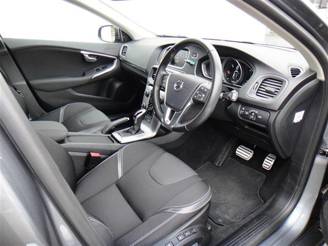 ボルボ Ｖ４０ Ｄ４ ダイナミック エディション ディーゼルターボ H29年 (東北) 99