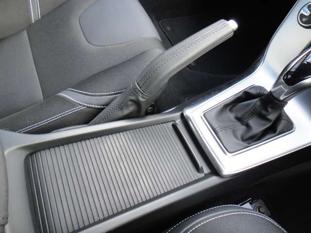 ボルボ Ｖ４０ Ｄ４ ダイナミック エディション ディーゼルターボ H29年 (東北) 99