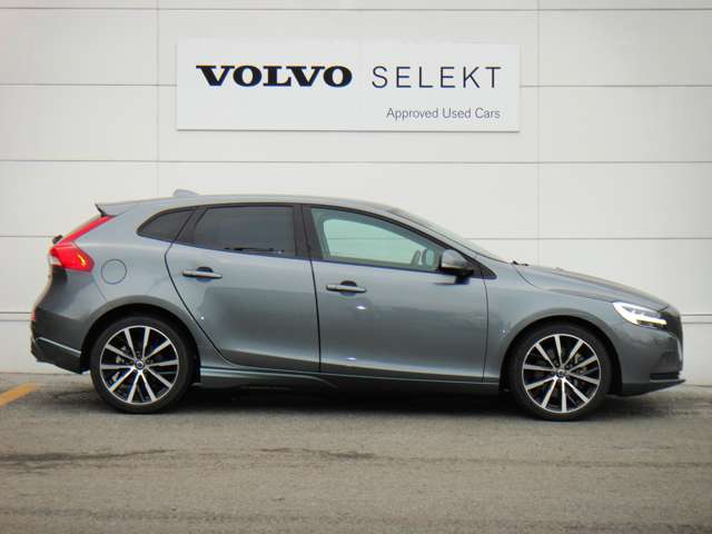 ボルボ Ｖ４０ Ｄ４ ダイナミック エディション ディーゼルターボ H29年 (東北) 99