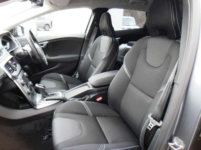 ボルボ Ｖ４０ Ｄ４ ダイナミック エディション ディーゼルターボ H29年 (東北) 99