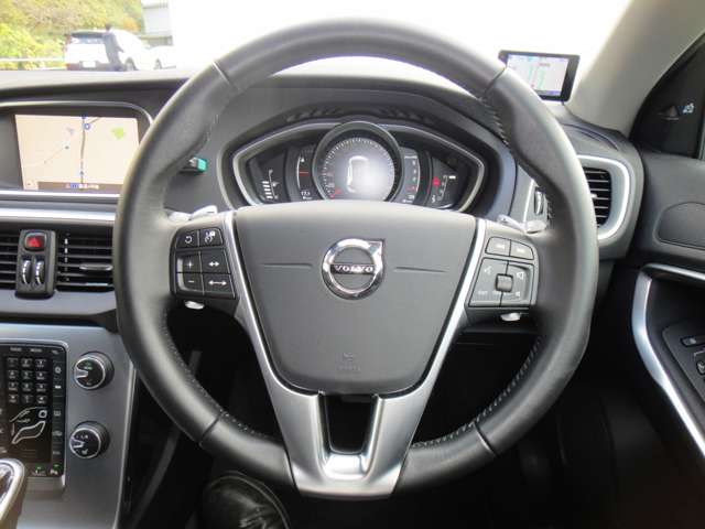 ボルボ Ｖ４０ Ｄ４ ダイナミック エディション ディーゼルターボ H29年 (東北) 99