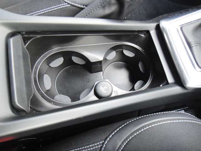 ボルボ Ｖ４０ Ｄ４ ダイナミック エディション ディーゼルターボ H29年 (東北) 99