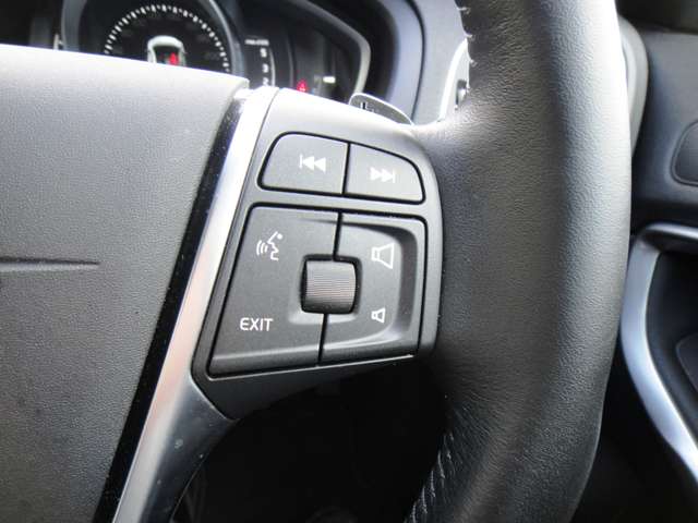 ボルボ Ｖ４０ Ｄ４ ダイナミック エディション ディーゼルターボ H29年 (東北) 99