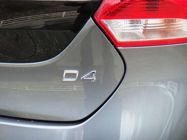 ボルボ Ｖ４０ Ｄ４ ダイナミック エディション ディーゼルターボ H29年 (東北) 99