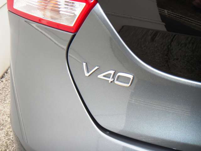 ボルボ Ｖ４０ Ｄ４ ダイナミック エディション ディーゼルターボ H29年 (東北) 99