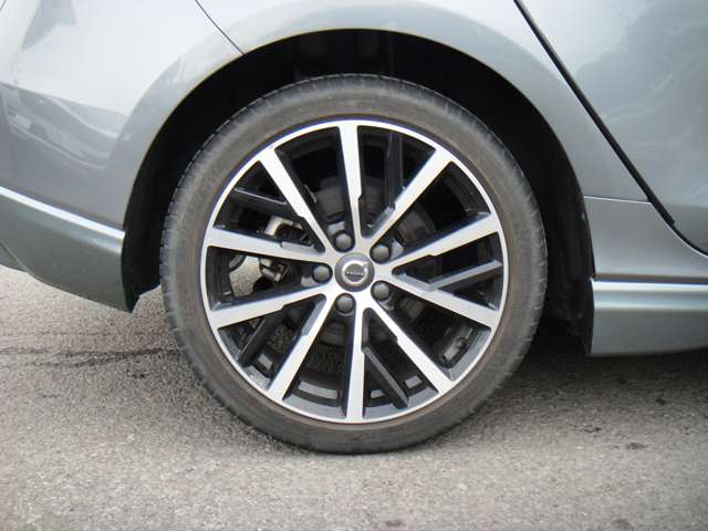 ボルボ Ｖ４０ Ｄ４ ダイナミック エディション ディーゼルターボ H29年 (東北) 99