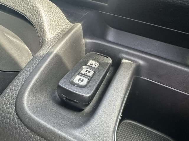 ホンダ Ｎ　ＢＯＸ カスタム ６６０ Ｌ R4年 (東海) 99