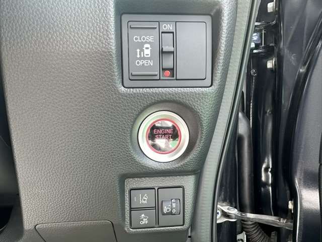 ホンダ Ｎ　ＢＯＸ カスタム ６６０ Ｌ R4年 (東海) 99