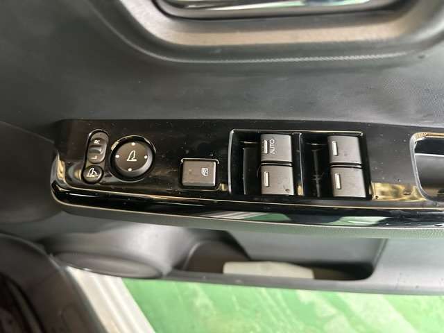 ホンダ Ｎ−ＯＮＥ ６６０ プレミアム R4年 (東海) 99