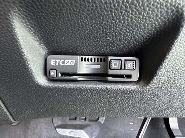 ホンダ フィット　ハイブリッド １．５ Ｅ：ＨＥＶ リュクス R4年 (東海) 99