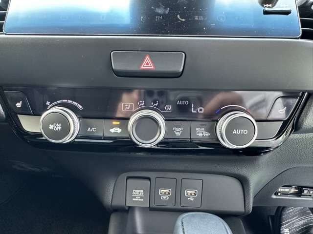 ホンダ フィット　ハイブリッド １．５ Ｅ：ＨＥＶ リュクス R4年 (東海) 99