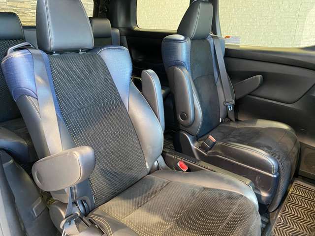 トヨタ ヴェルファイア ２．５ Ｚ Ａエディション ゴールデンアイズ H28年 (九州・沖縄) 99