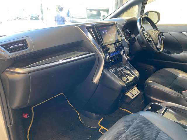 トヨタ ヴェルファイア ２．５ Ｚ Ａエディション ゴールデンアイズ H28年 (九州・沖縄) 99