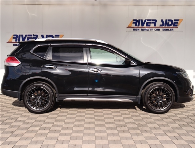 日産 エクストレイル ２．０ ２０Ｘ ブラック エクストリーマーＸ エマージェンシーブレーキ パッケージ ２列車 ４ＷＤ H28年 (関東) 99
