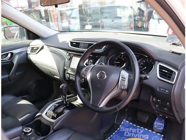 日産 エクストレイル ２．０ ２０Ｘ エマージェンシーブレーキパッケージ ２列車 ４ＷＤ H26年 (関東) 99