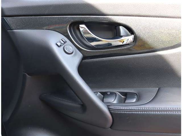 日産 エクストレイル ２．０ ２０Ｘ エマージェンシーブレーキパッケージ ２列車 ４ＷＤ H26年 (関東) 99