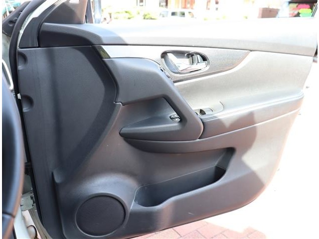 日産 エクストレイル ２．０ ２０Ｘ エマージェンシーブレーキパッケージ ２列車 ４ＷＤ H26年 (関東) 99