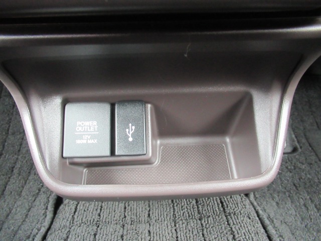 ホンダ フリード＋　ハイブリッド １．５ ハイブリッド Ｇ ホンダセンシング R3年 (関東) 99