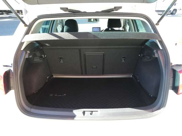 フォルクスワーゲン ゴルフ ＴＳＩ コンフォートライン デア・エアステ H25年 (関東) 99