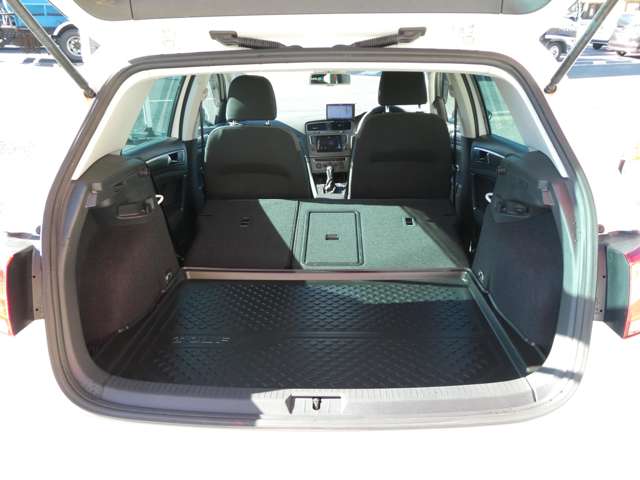 フォルクスワーゲン ゴルフ ＴＳＩ コンフォートライン デア・エアステ H25年 (関東) 99