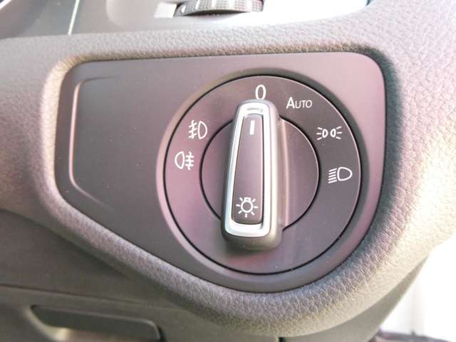 フォルクスワーゲン ゴルフ ＴＳＩ コンフォートライン デア・エアステ H25年 (関東) 99