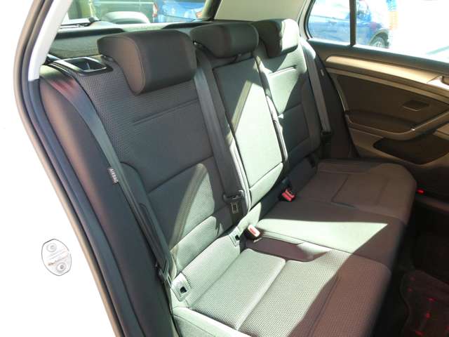 フォルクスワーゲン ゴルフ ＴＳＩ コンフォートライン デア・エアステ H25年 (関東) 99