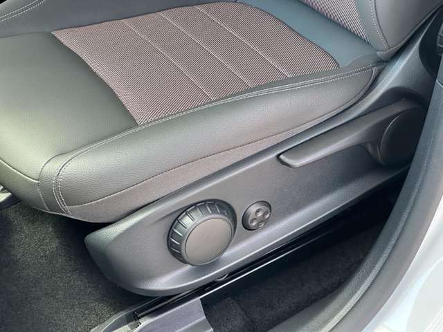 メルセデスベンツ ＥＱＢ ３５０ ４マチック ４ＷＤ R4年 (近畿) 99