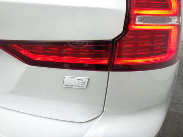 ボルボ Ｖ６０ リチャージ アルティメット Ｔ６ ＡＷＤ プラグイン ハイブリッド ４ＷＤ R5年 (東北) 99