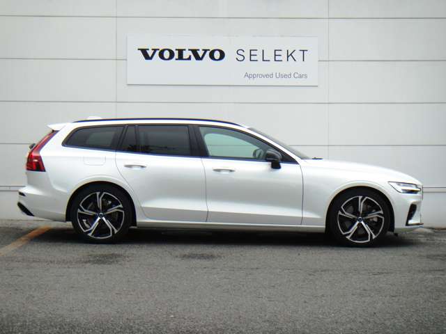 ボルボ Ｖ６０ リチャージ アルティメット Ｔ６ ＡＷＤ プラグイン ハイブリッド ４ＷＤ R5年 (東北) 99