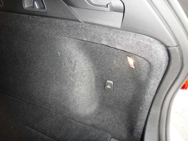 ボルボ Ｖ６０ リチャージ アルティメット Ｔ６ ＡＷＤ プラグイン ハイブリッド ４ＷＤ R5年 (東北) 99