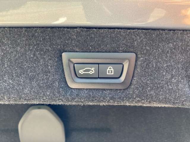 ＢＭＷ Ｍ５ ４．４ ４ＷＤ R2年 (近畿) 99