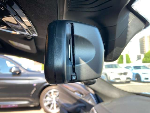 ＢＭＷ Ｍ５ ４．４ ４ＷＤ R2年 (近畿) 99