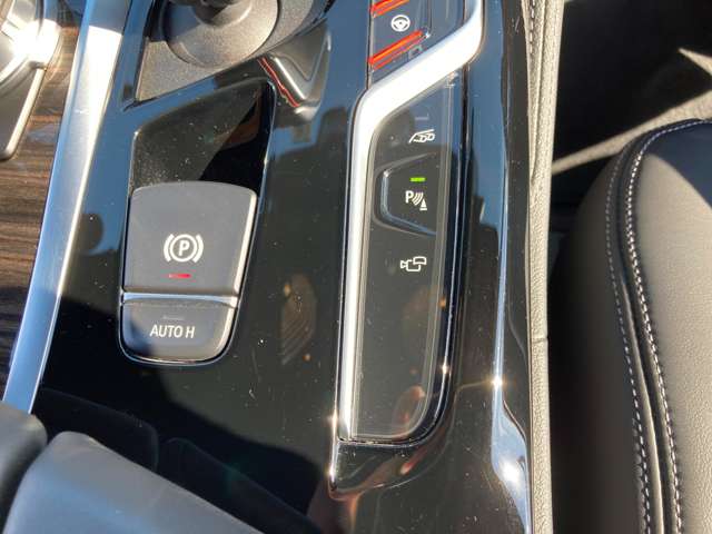 ＢＭＷ Ｍ５ ４．４ ４ＷＤ R2年 (近畿) 99