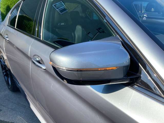 ＢＭＷ Ｍ５ ４．４ ４ＷＤ R2年 (近畿) 99