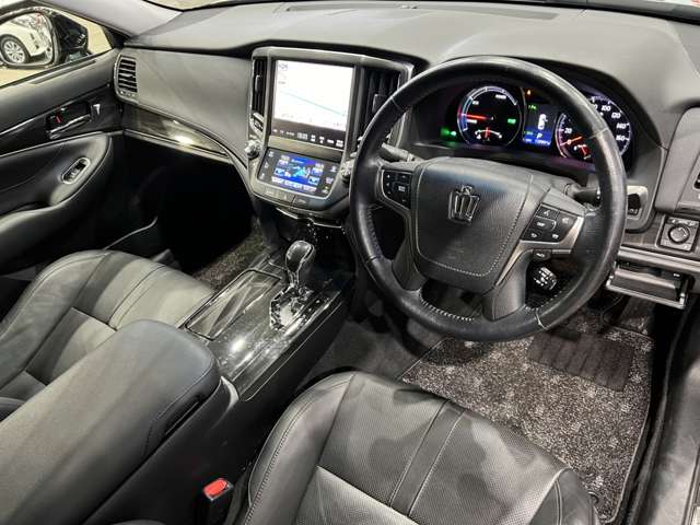 トヨタ クラウン　ハイブリッド ハイブリッド ２．５ Ｓ H25年 (関東) 99