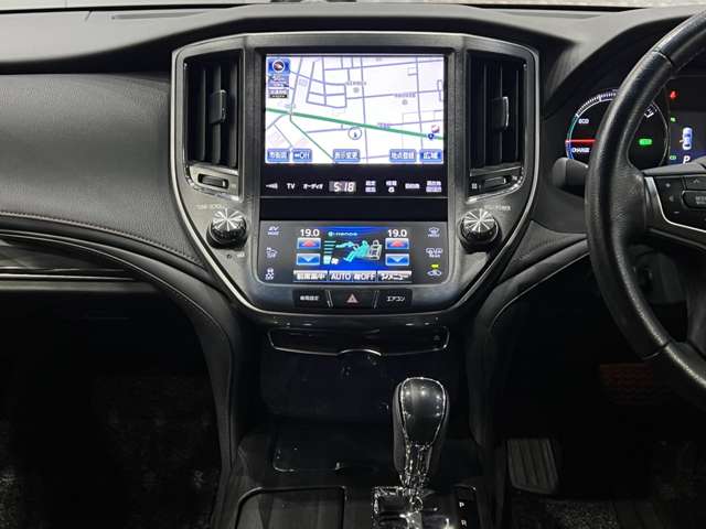 トヨタ クラウン　ハイブリッド ハイブリッド ２．５ Ｓ H25年 (関東) 99