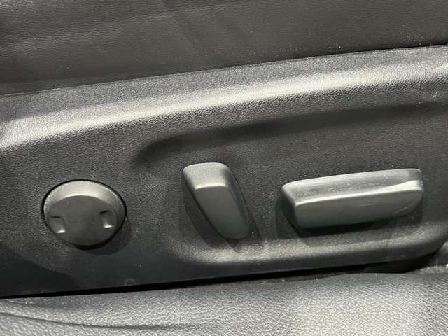 トヨタ クラウン　ハイブリッド ハイブリッド ２．５ Ｓ H25年 (関東) 99