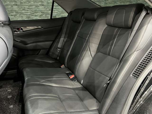 トヨタ クラウン　ハイブリッド ハイブリッド ２．５ Ｓ H25年 (関東) 99