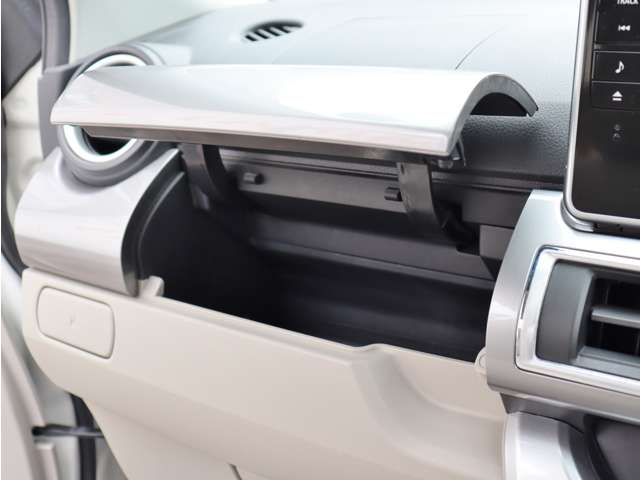 ダイハツ キャスト　スタイル スタイル ６６０ Ｘ リミテッド ＳＡＩＩＩ R1年 (中国) 99