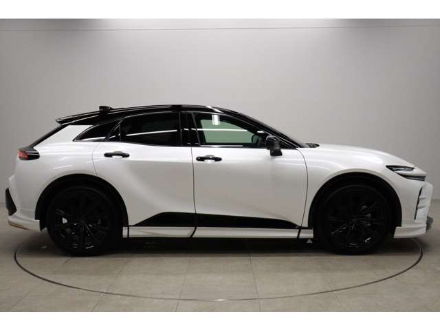 トヨタ クラウン　スポーツ　ハイブリッド ２．５ Ｚ Ｅ－ＦＯＵＲ ４ＷＤ R6年 (東海) 99