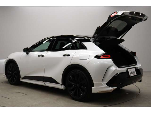 トヨタ クラウン　スポーツ　ハイブリッド ２．５ Ｚ Ｅ－ＦＯＵＲ ４ＷＤ R6年 (東海) 99