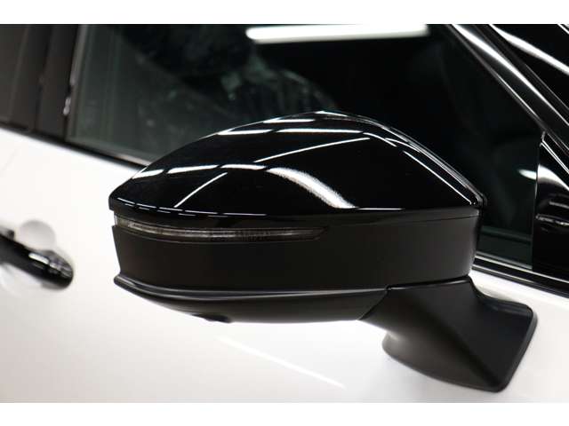 トヨタ クラウン　スポーツ　ハイブリッド ２．５ Ｚ Ｅ－ＦＯＵＲ ４ＷＤ R6年 (東海) 99