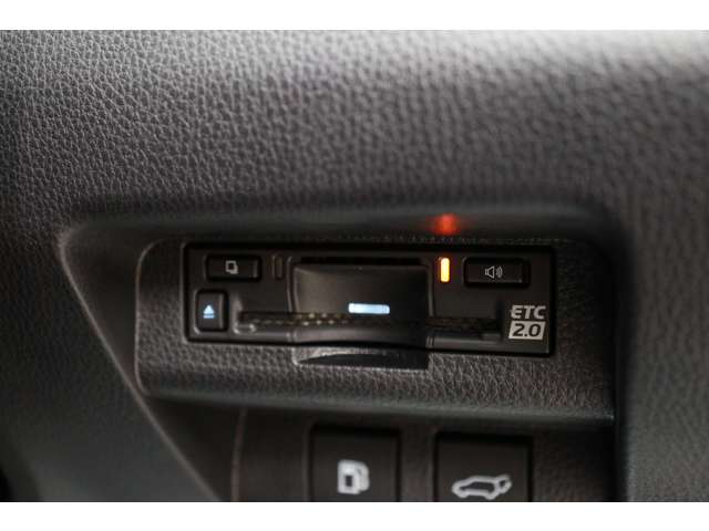 トヨタ クラウン　スポーツ　ハイブリッド ２．５ Ｚ Ｅ－ＦＯＵＲ ４ＷＤ R6年 (東海) 99