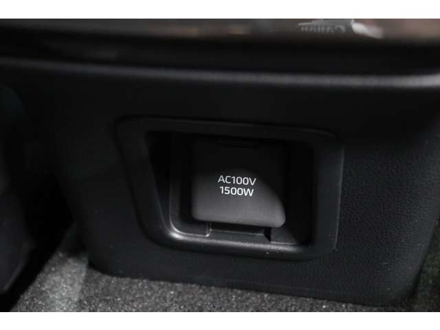 トヨタ クラウン　スポーツ　ハイブリッド ２．５ Ｚ Ｅ－ＦＯＵＲ ４ＷＤ R6年 (東海) 99