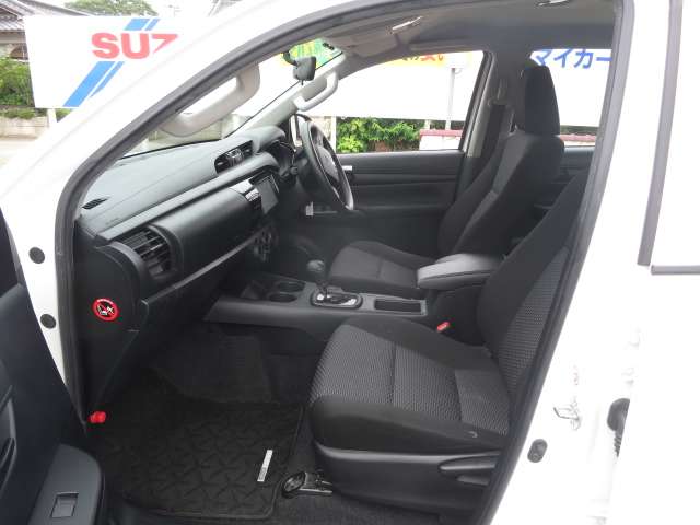 トヨタ ハイラックス ２．４ Ｘ ディーゼルターボ ４ＷＤ H30年 (関東) 99