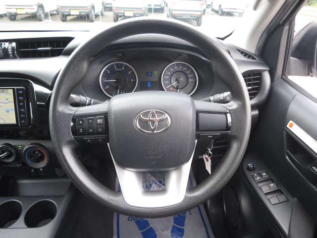 トヨタ ハイラックス ２．４ Ｘ ディーゼルターボ ４ＷＤ H30年 (関東) 99