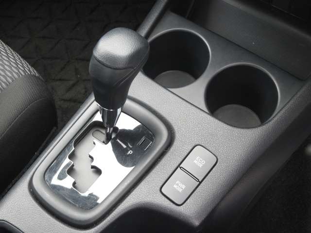 トヨタ ハイラックス ２．４ Ｘ ディーゼルターボ ４ＷＤ H30年 (関東) 99