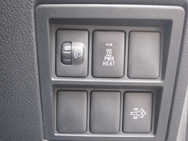 トヨタ ハイラックス ２．４ Ｘ ディーゼルターボ ４ＷＤ H30年 (関東) 99