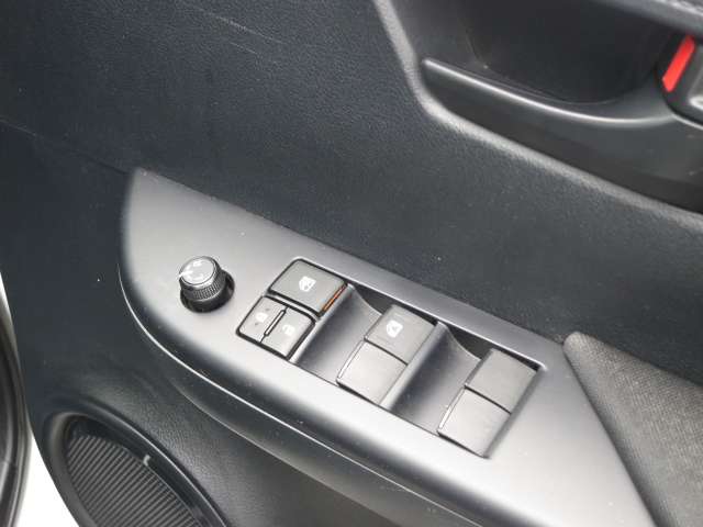 トヨタ ハイラックス ２．４ Ｘ ディーゼルターボ ４ＷＤ H30年 (関東) 99