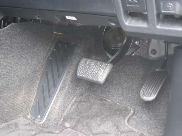 トヨタ ハイラックス ２．４ Ｘ ディーゼルターボ ４ＷＤ H30年 (関東) 99